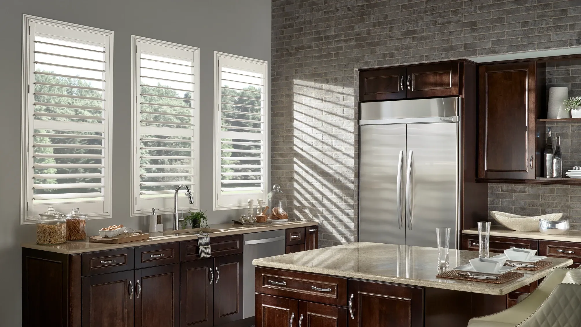 ZBlinds Fresno | Hunter Douglas EverWood Blinds